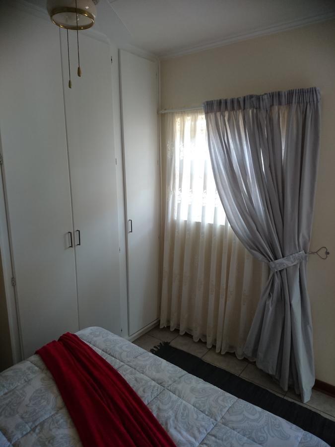Chanelle Self Catering 블룸폰테인 외부 사진